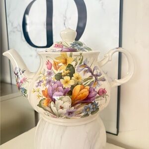 Sadler England Floral Ceramic Teapot
